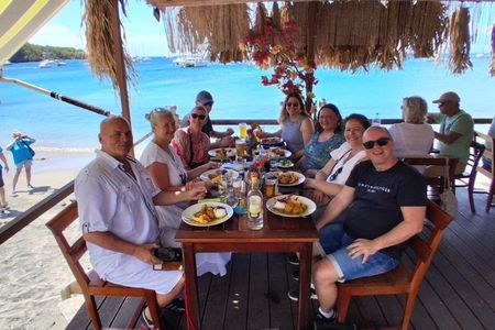 Death in Paradise, Catherine’s Bar Cuisine & Botanical Garden