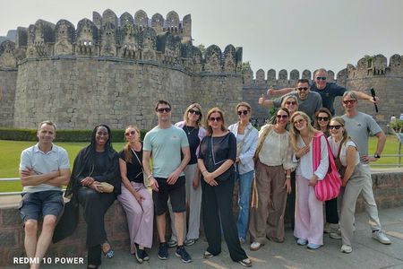 Discover Hyderabad Through the Ages, Full-day Tour & Ethnic Lunch