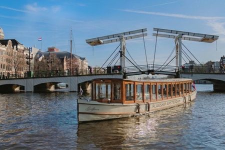 Amsterdam Classic Saloon Boat Canal Cruise with Live Guide
