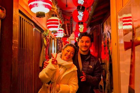 Osaka 2 Hour Local Street Food Tour in Dotonbori and Namba