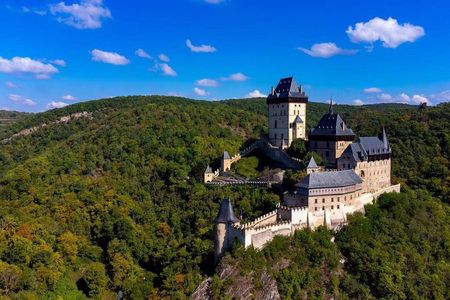 Karlštejn castle & Pilsen: PRIVATE Guided Day Trip from Prague