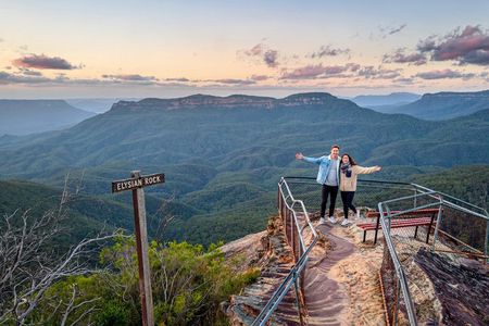 Blue Mountains Dual Valley Scenic Walk Guided Tour from Sydney