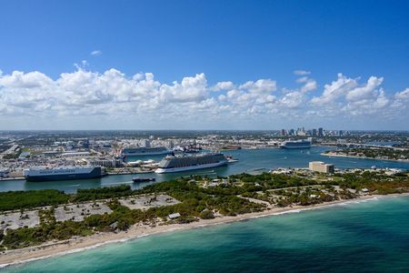 Helicopter Tour Above Fort Lauderdale City and Beaches