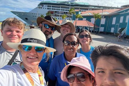 Roatan Create Your Itinerary -up to 12 pax