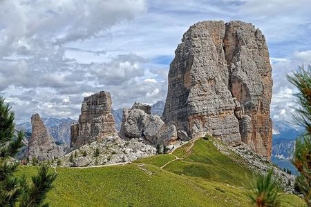 Private Guided Hiking Tour in the Dolomites of Cortina