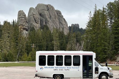 Custer State Park Wildlife Loop and Needles Highway Tour