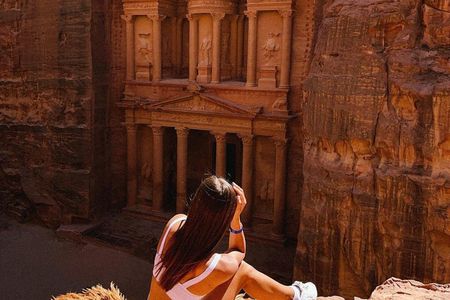 Petra Kerak Castle and Shobak Castle Private Guided Tour