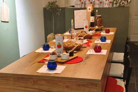 Thessaloniki: Cretan Olive Oil Tasting Experience