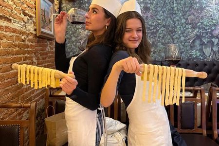 Florence: Pasta Cooking Class with Tiramisu & Gift Apron