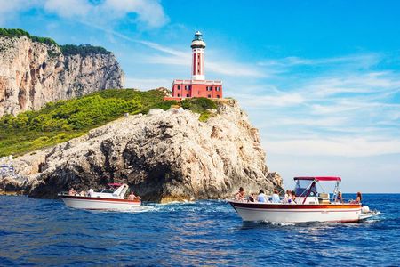 Capri Small Group Boat Day Tour with Transfer from Castellammare