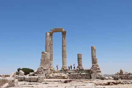 Amman Dead Sea Pink Lake and Salt Beach Private Tour