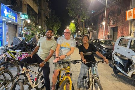 Guided Bike Tour of Mumbai's 10+ Highlights