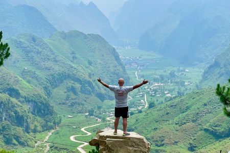 Ha Giang Loop 4 Days 3 Nights Small Group Tour with Easy Rider