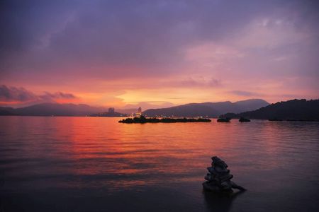 Private 4-Day West & South Taiwan Tour: Sun Moon Lake to Kenting
