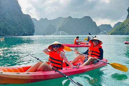 Ha Long Bay Premium Limousine Kayaking and Buffet Day Tour