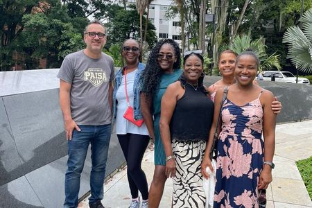 Authentic Medellín Tour: Pablo Escobar, Comuna 13 & Cable Car