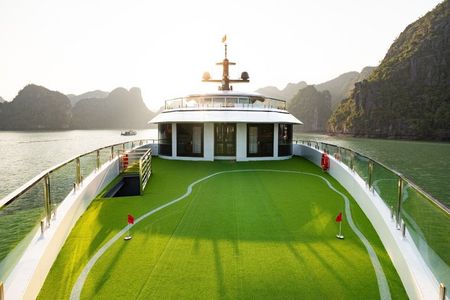 Hera Luxury Cruise Explore the Best of Halong and Lan Ha Bay