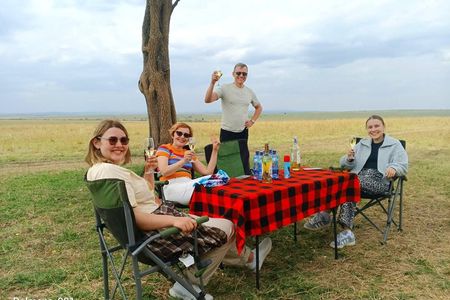 6 Days 5 Nights Kenya Safari Maasai Mara Nakuru and Naivasha Tour