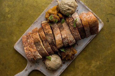 Sydney Street Food Tour with 8 Tastings & Drink by a Local Guide