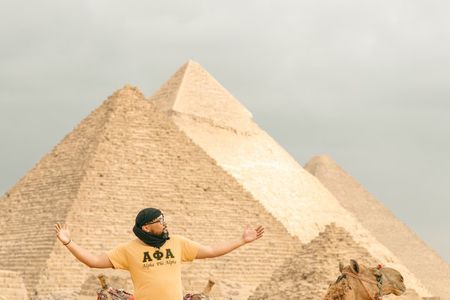 Private Half-day Tour to Giza Pyramids and Sphinx with Camel Ride and Lunch