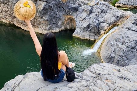 Full-Day Bimmah Sinkhole and Wadi Al Arbeieen Tour