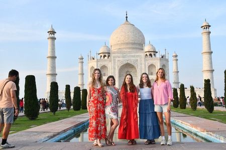 From Delhi: Overnight Taj Mahal & Agra City Tour by Car