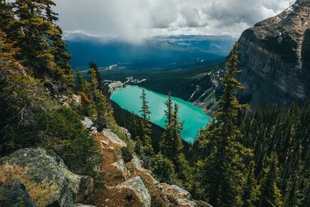 Moraine, Lake Louise & Banff tour from Calgary, Canmore, Banff