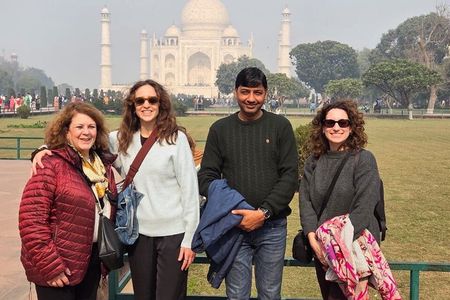 Same Day Agra Tour By Gatimaan Express Indias Fastest Train