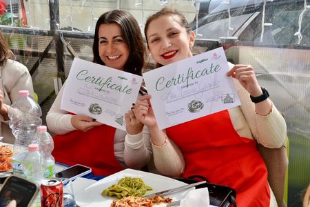Authentic Lasagna and Fettuccine Pasta Making Class in Rome