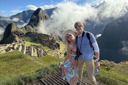 2D1N Sacred Valley + Machu Picchu Tour