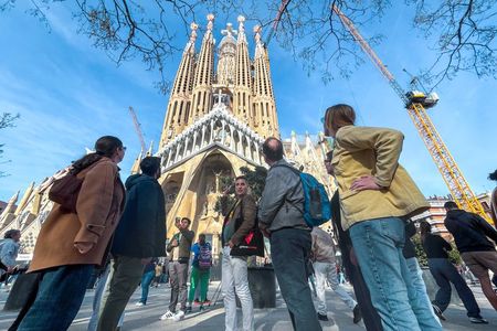 Barcelona Sagrada Familia Small Group Guided Tour