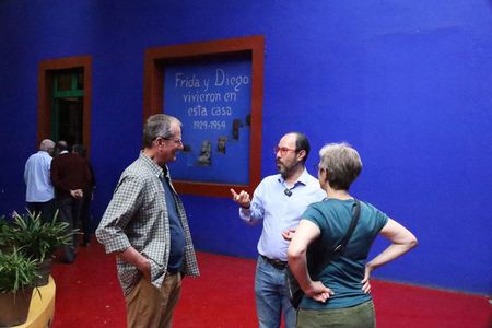 Mexico City: Coyoacan Tacos Tour & Optional Frida Kahlo Museum