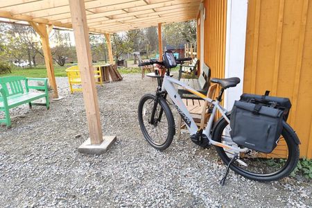 Grand Eidsvoll Farm Jumping E bike Tour