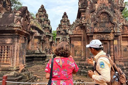 Banteay Srei Beng Mealea Tour and Kulen Mountain with Picnic