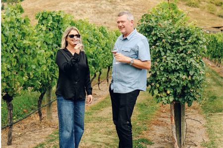 Private 4 hour Signature Wine Tour Queenstown: 3 Wineries & Lunch