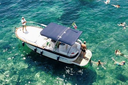 Procida : Boat Tours - Bathing Stops, Snorkeling and Underwater Photos