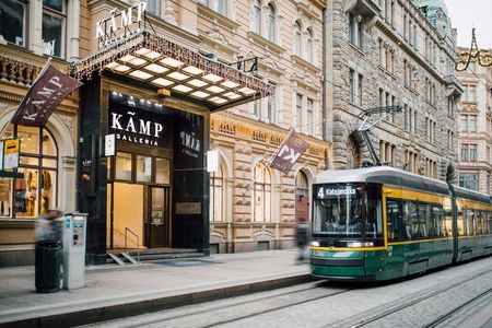 Private VIP Guided Helsinki City Tour (snacks & water incl)