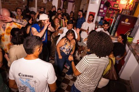 Friday Night Bar Crawl in Santa Marta, Colombia