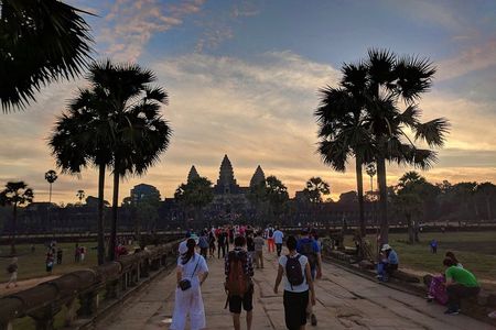 Angkor Wat Sunrise Private Tour