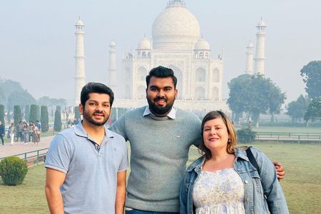 Agra Full-Day Tour with Taj Mahal and Agra Fort