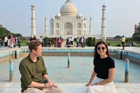 All Inclusive Private Taj Mahal Luxury Tour from Delhi by Car