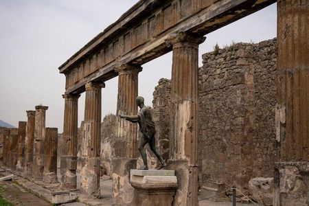 Pompeii & Herculaneum Experience with Easy Lunch from Sorrento