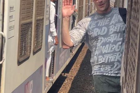 Primmum Mumbai Sightseeing With Local Train Ride Experience