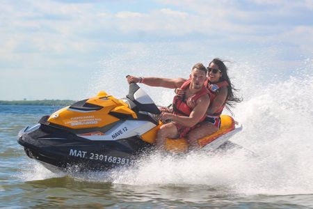 Jet Ski Rentals in Cancun: 60-Minute Option (Shared Jetski)