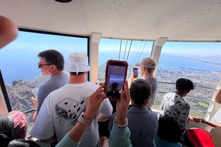 Private Table Mountain with Cape Point and Penguins Tour