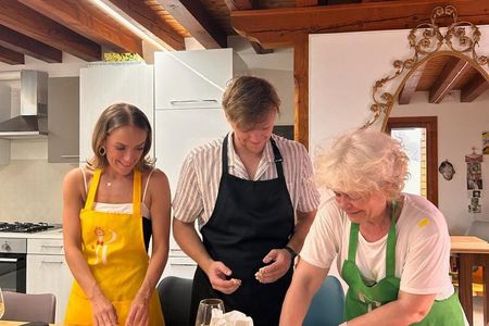Express Venice Cooking Class: Fresh Pasta, Tiramisù & Lunch