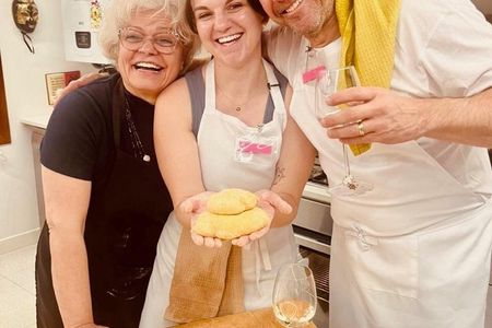 Authentic Venice Home Cooking Class: 3-Course Meal & Wine