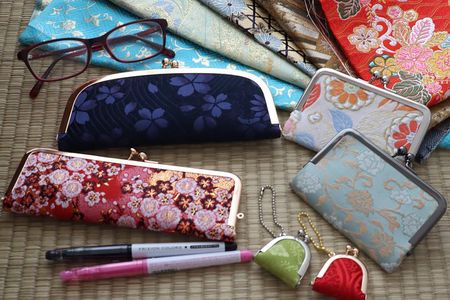 Japanese Crafts Workshop in Tokyo – Handmade Clasp Purse
