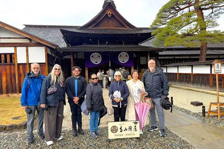 Customizable Takayama Private Walking Tour