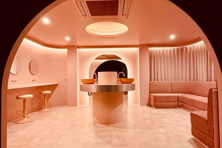Japanese Beauty Tech & Wellness Lounge in Kawagoe